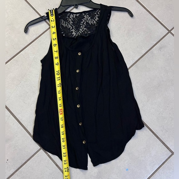 Papaya Women Sleeveless black blouse top size small - Picture 8 of 9